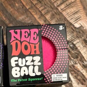Nee Doh Fuzz Ball Pink Toy new